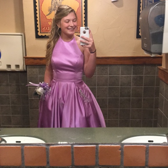 Prom dress - Picture 2 of 3